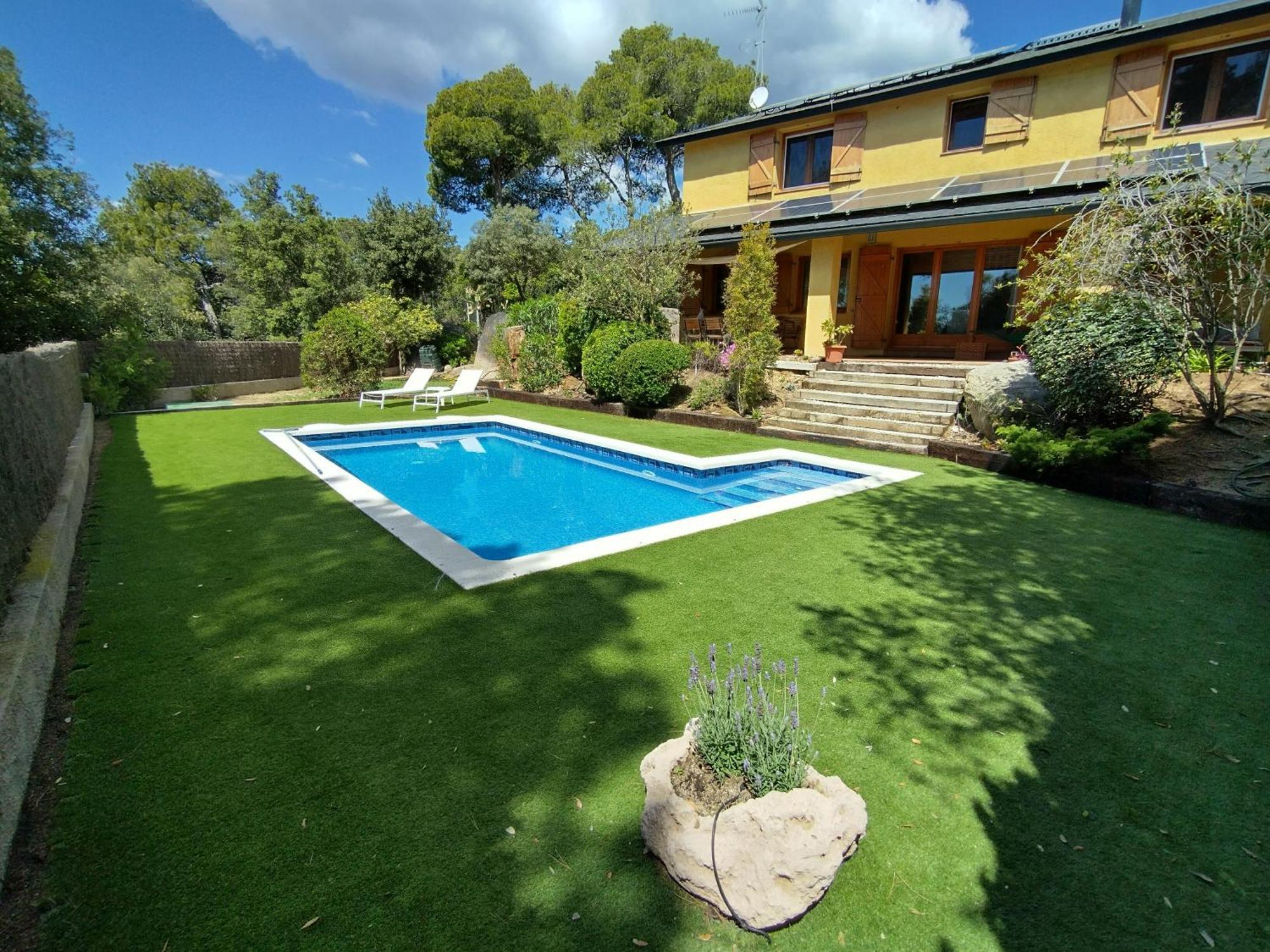 Villa Casa Feliz Sant Cebrià de Vallalta Exterior foto